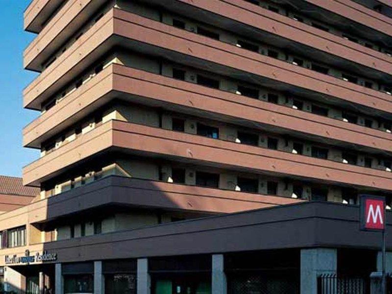 Unaway Hotel & Residence Linea Uno Milano Exterior photo