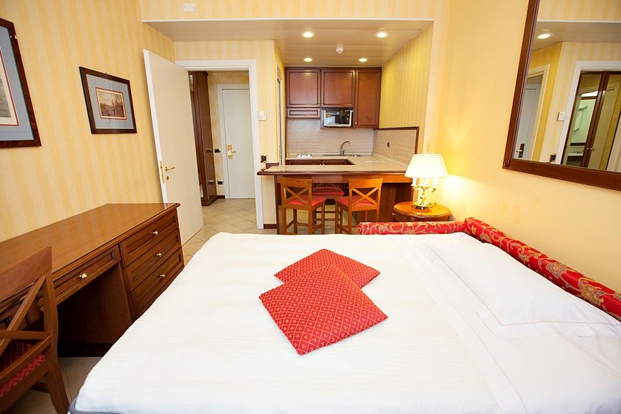 Unaway Hotel & Residence Linea Uno Milano Exterior photo