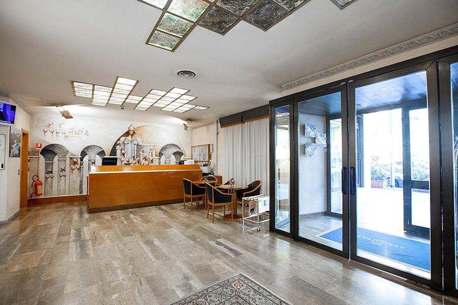 Unaway Hotel & Residence Linea Uno Milano Exterior photo