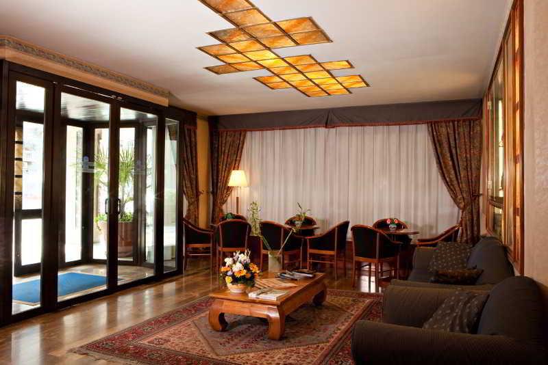 Unaway Hotel & Residence Linea Uno Milano Exterior photo
