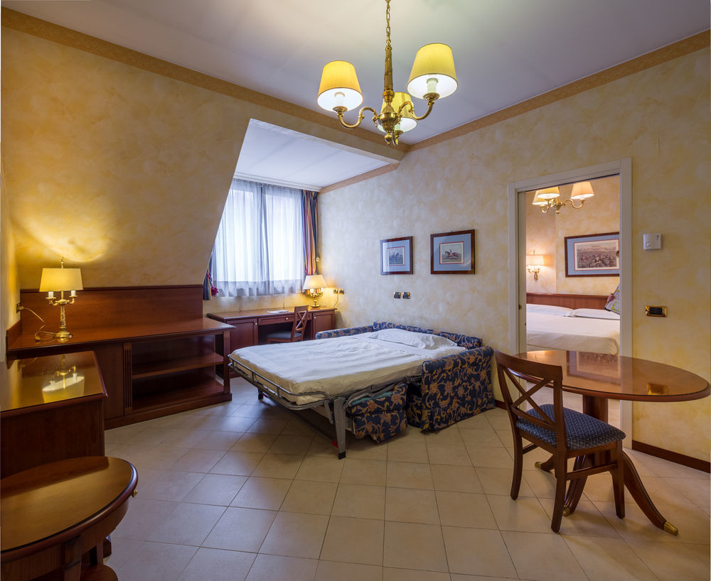 Unaway Hotel & Residence Linea Uno Milano Exterior photo