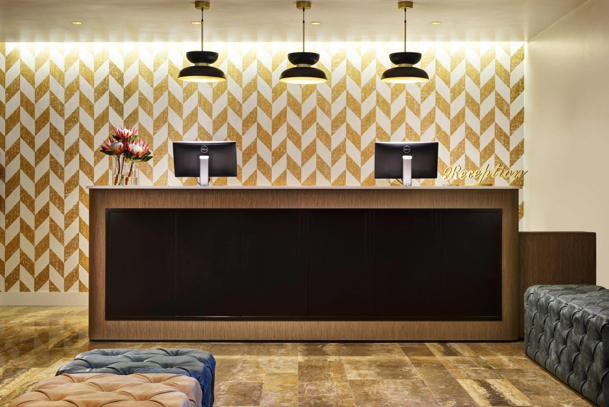 Unaway Hotel & Residence Linea Uno Milano Exterior photo