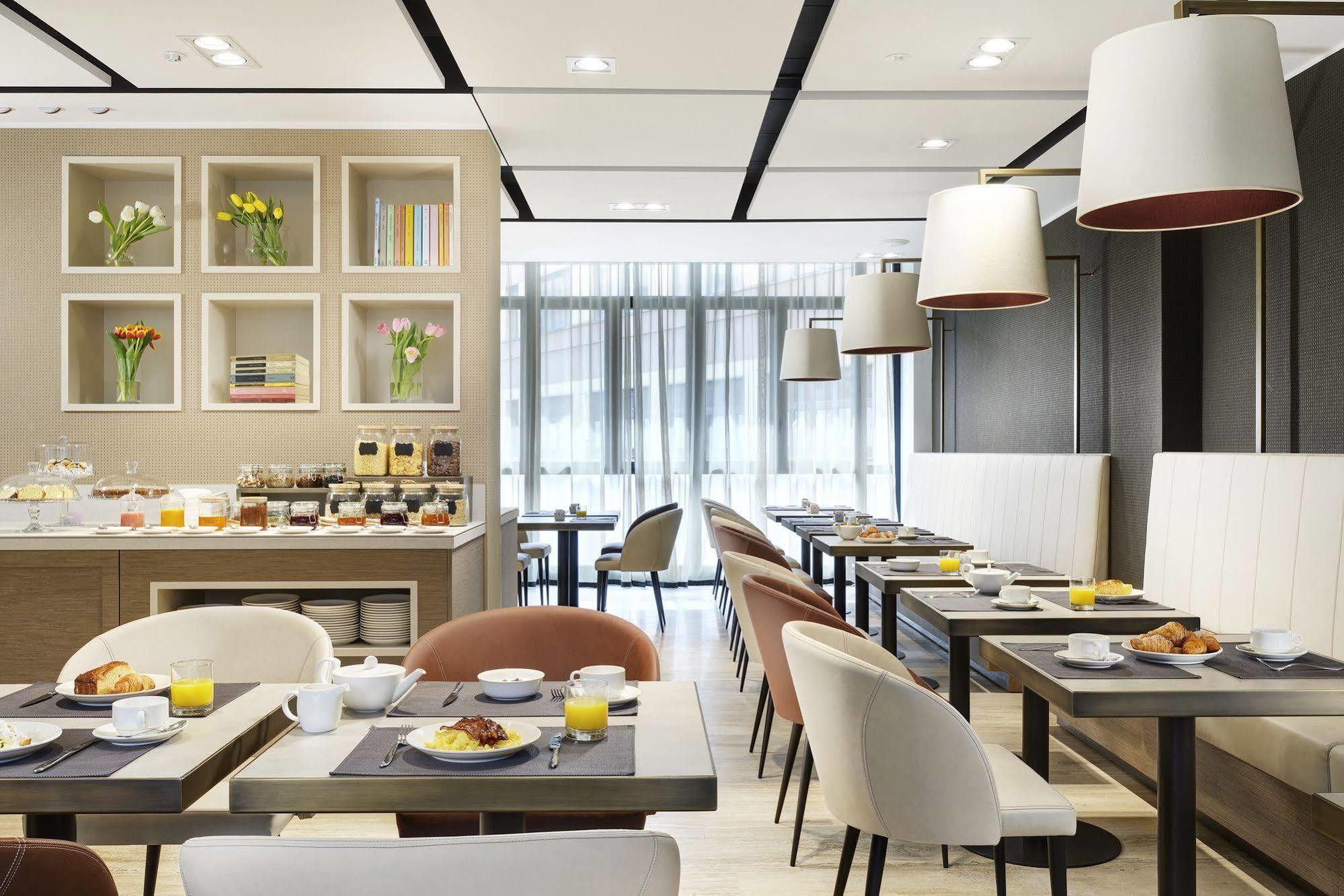 Unaway Hotel & Residence Linea Uno Milano Exterior photo